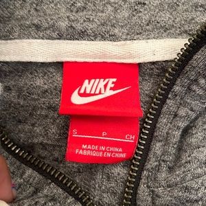 Nike long sleeve gray zip up